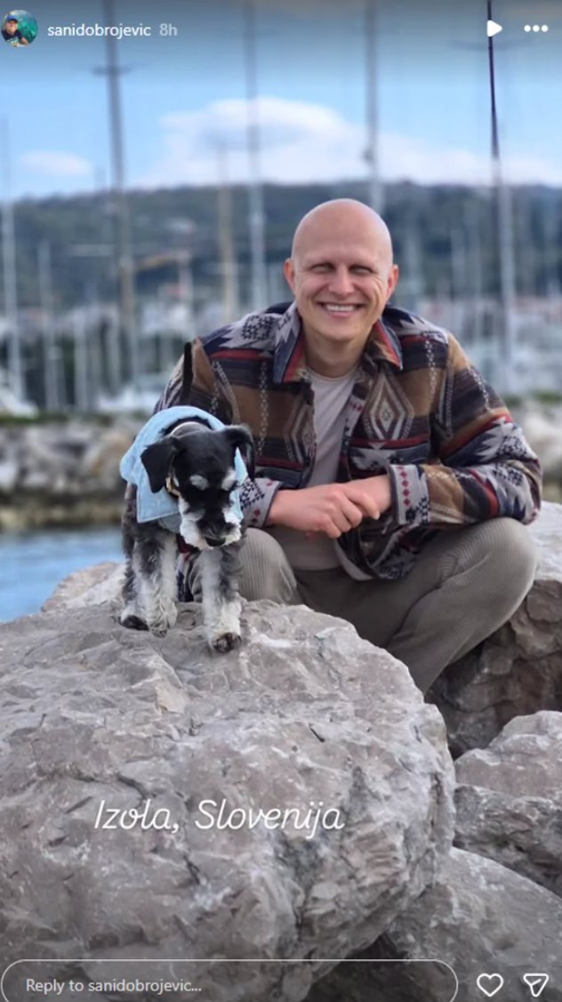 BRAT JE NE ISPRAĆA U ELITU! Stanija večeras stiže u Belu kuću, a sad se oglasio Sani Dobrojević i pokazao gde se nalazi: Sestra mu nije blizu (FOTO)