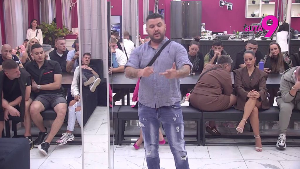 Sve pare joj je pokrala: Asmin obelodanio sve o odnosu Site i Aneli, ove šokantne detalje o sestrama Ahmić je malo ko znao! (VIDEO)