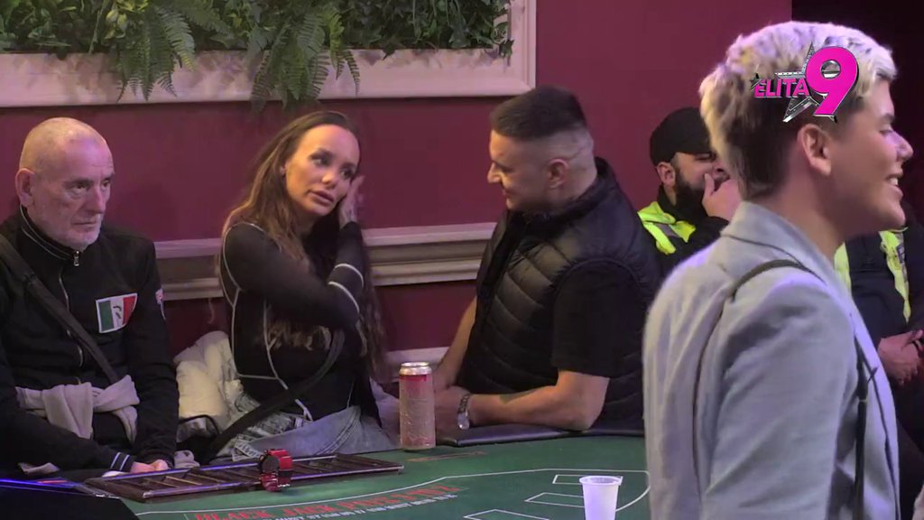 ŽURKA KOJA SE NEĆE ZABORAVITI! Mina ostavila Terzu, pa započela VRELI FLERT sa Viktorom, NASTAO KARAMBOL! Obezbeđenje ih razdvajalo! Anita ponovo pristala da bude Filipova UTORAK DEVOJKA! (VIDEO)