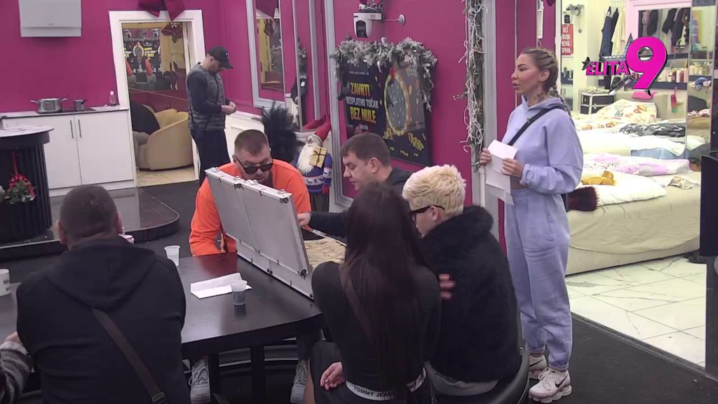 BRZO SVI NA PINK! Počinje podela budžeta Aneli Ahmić, biće HAOSA! (VIDEO)
