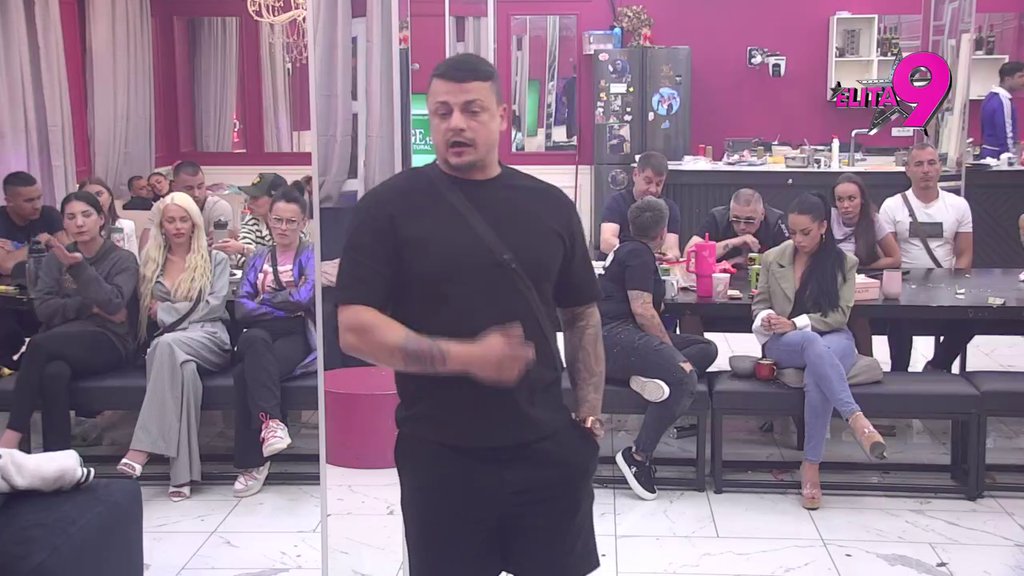 SEDI, NE BLAMIRAJ SE! Terza uleteo u crveno zbog Sofijinih laži, više joj ne veruje ni kako se zove: ZBOG NJE NE ZNA KAKO MI JE BARBARA! (VIDEO)