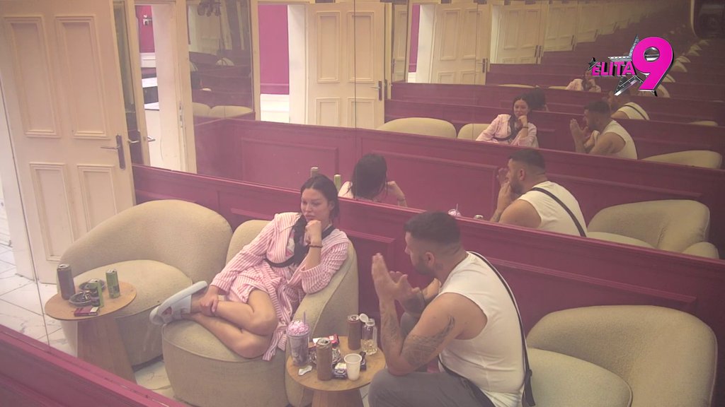 Pokušali da pričaju u šiframa, ali uzalud: Maja ponovo indirektno priznala da Alibaba namerno završava u nju! (VIDEO)