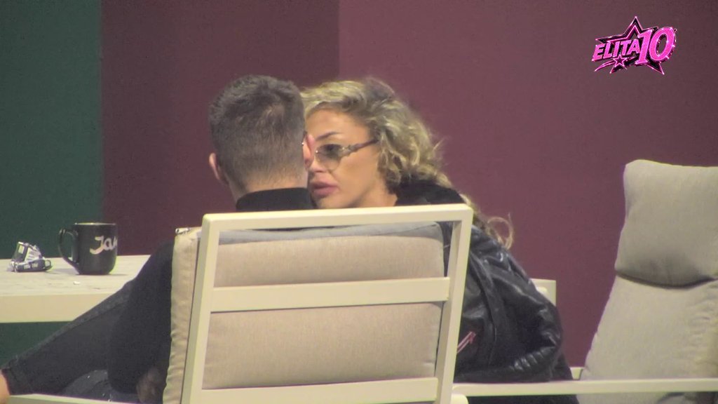 Od sinoć me praviš budalom: Mali Velja i Biljana ne pronalaze zajednički jezik, on joj ozbiljno zamerio njeno ponašanje! (VIDEO)