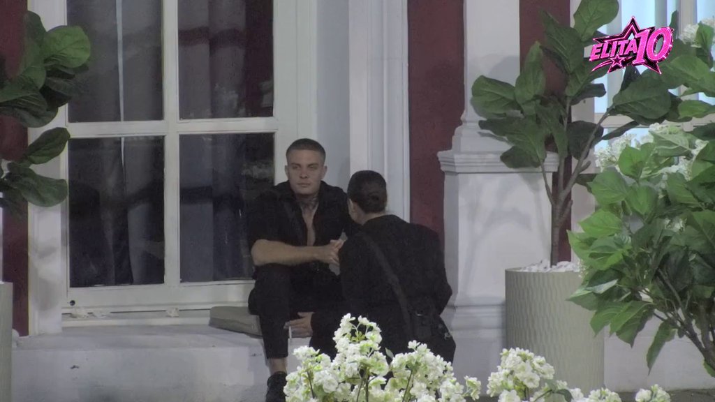 Sahranio bih ga da ga jedu crvi: Leon udario po Dači monstruoznim uvredama, ne zna kako da se reši Jovane Kosovac: Ja sam slobodna ptica i kada sam u vezi (VIDEO)