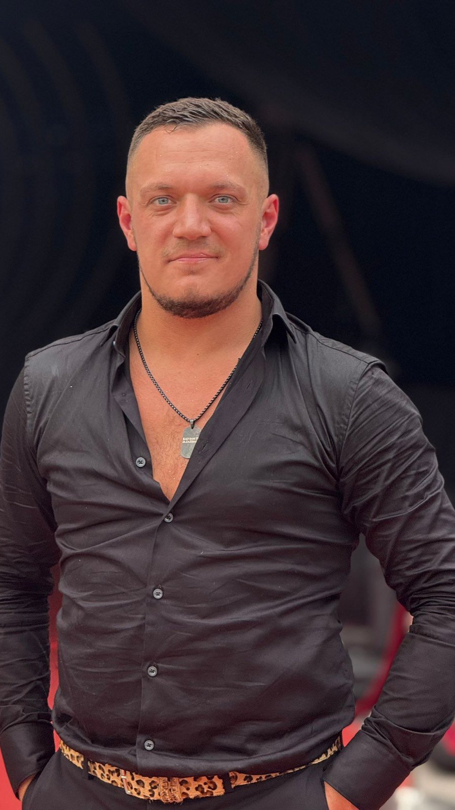 NA TV PINK POČINJE EKSKLUZIVNI INTERVJU S POBEDNIKOM ELITE 8: Gastoz spreman da otvori dušu Dušici nakon superfinala, a onda kreće tradicionalna žurka u Šimanovcima!
