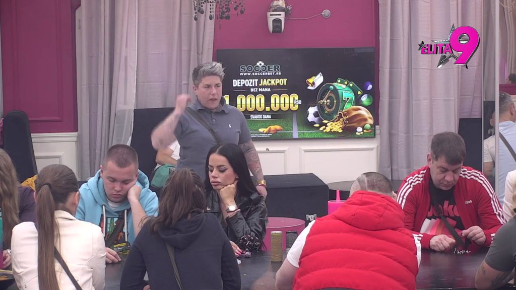 Sama sebi je iskopala sve jame! Kačavenda bezuspešno pokušava da zaštiti svoje dostojanstvo, Bebica dolio ulje na vatru: Nemaš argumente! (VIDEO)