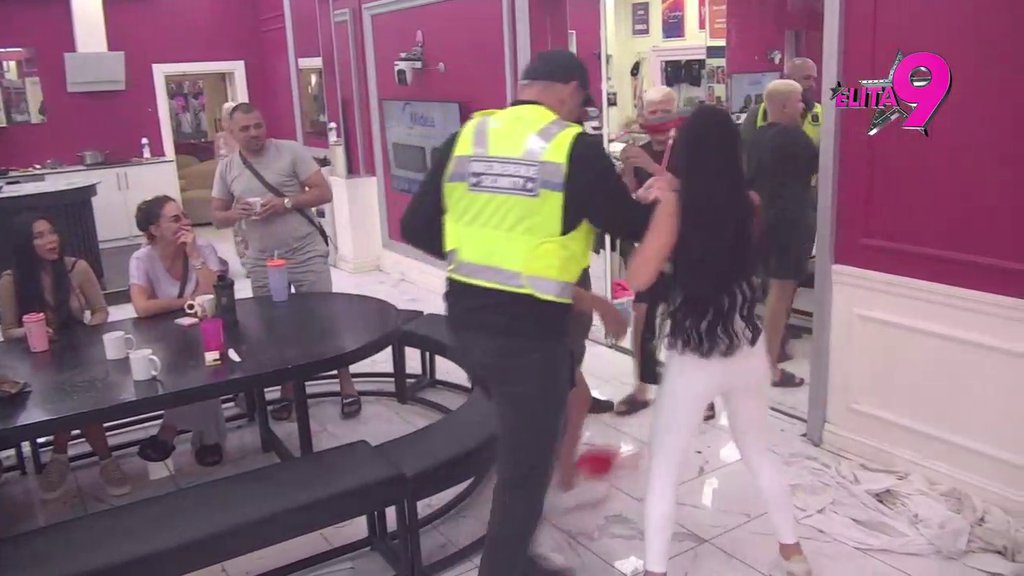 METEŽ U BELOJ KUĆI: Stanija i Uroš ponovo zaratili, tresli se zidovi Bele kuće! (VIDEO)