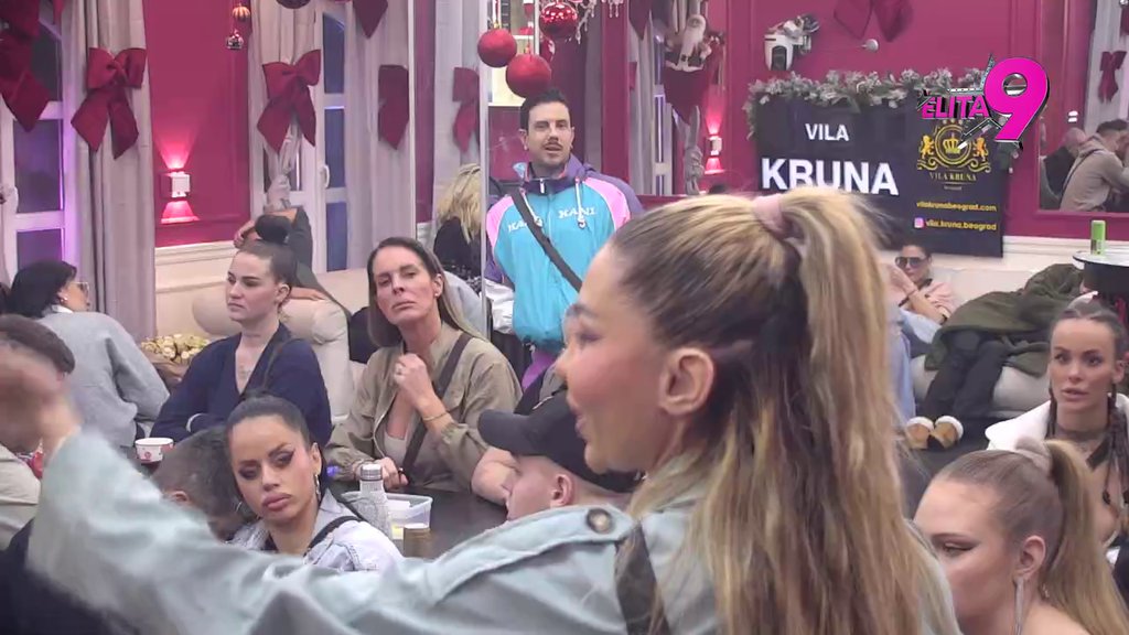 Sad je sve jasno: Filipa odao osmeh, posle ovoga svi misle da je lud za Majom Marinković! (VIDEO)