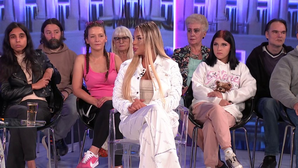 Anđela prebledela kao krpa: Sofija prikupila sve dokaze od Pavla Jovanovića protiv nje, sledi žestoko rešetanje! (VIDEO)