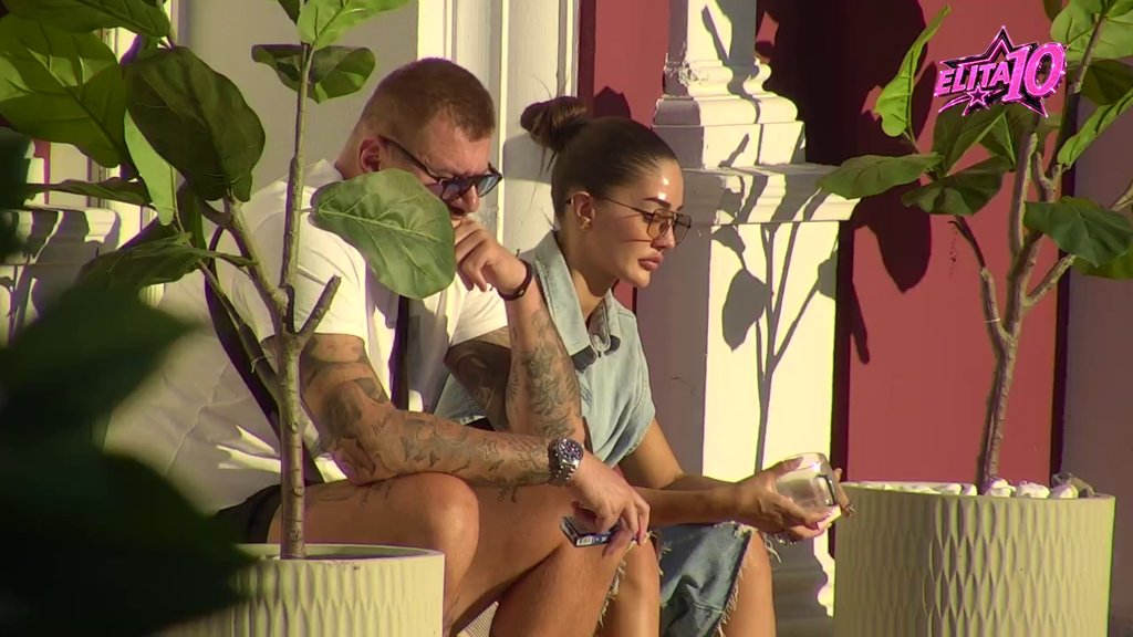 Neke stvari ne mogu da dokučim, ne želim sebe da lažem: Janjuš potpuno otvorio dušu, priznao Anđeli da ga Sandrino ponašanje zbunjuje: Ova situacija nije dobra! (VIDEO)