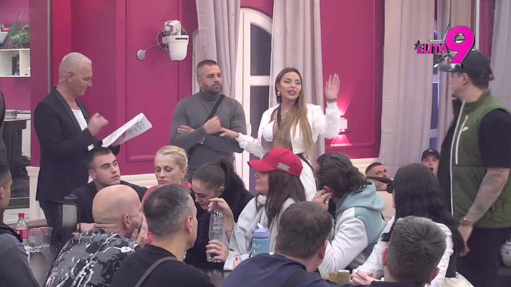 Vrti ga oko malog prsta i ne trepće: Sofija se zaigrala s Milanom, Terza gori od ljubomore! (VIDEO)