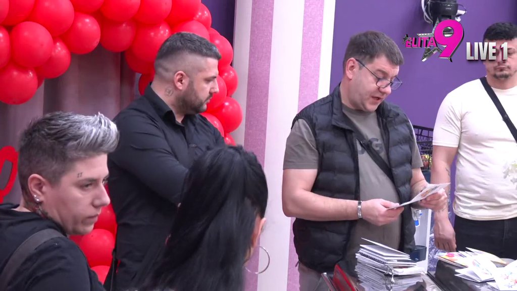 Ovome se nije nadao! Asminu čestitku poslala Biljana Vujović, ali i Dačin otac! (VIDEO)