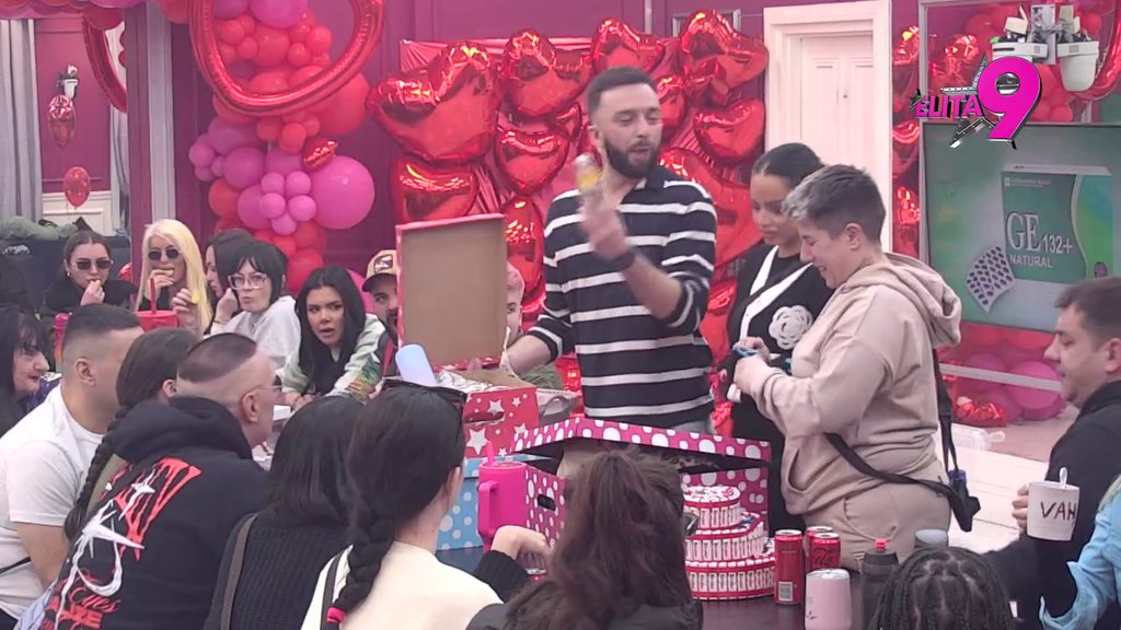 Stojančevići će biti ponosni na bivšeg zeta! Janjuš pokušao da razdvoji Draganu i Matoru, pa im održao lekciju: To nije nikakva sreća, ti si zlo! (VIDEO)