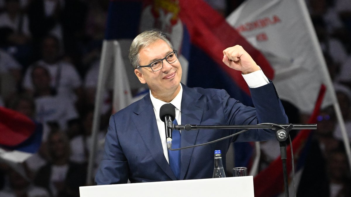 EKSKLUZIVNO: ALEKSANDAR VUČIĆ OGOLIO DUŠU – EMOTIVNO I ISKRENO O SVEMU, VEČERAS NA KURIR TELEVIZIJI, U EMISIJI 'NEISPRIČANO' OD 22 i 15 sati