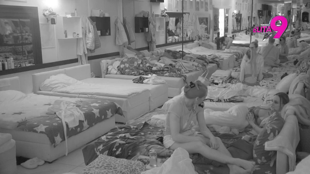 Pa tačno mi samo konopac treba: Dušica žestoko oplela po Matoroj, pa ponizila Janjuša i Viktora Gagića: Šta sam ja kriva što su dobili pedale na lep način?! (VIDEO)