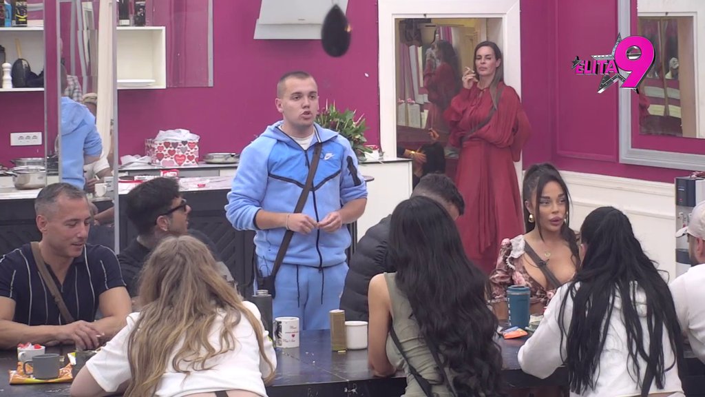 MUK ZA STOLOM! Dača demolirao Asmina i Aneli, obrisao patos s njima: Dete i dalje slavi rođendan bez mame i tate, a vama je bitno da li je Stanija ŽRTVA (VIDEO)