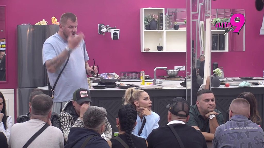 Ti si moja velika ljubav, mnogo sam te voleo: Janjuš kao nikad otvorio dušu! Aneli zanemela zbog njegovog priznanja, Luka menja boje kao semafor! (VIDEO)