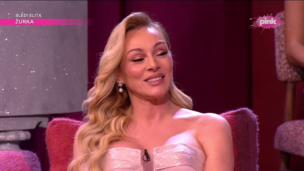 Anabelin frizer se zaljubio u njenog dečka?! Pevačica progovorila o ovome, a evo kako je reagovala na to što je Ninin dečko bio u zatvoru