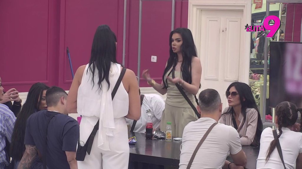 POJURILI STE: Jakšićka otkrila šta smeta Lukinim roditeljima pa otkrila zbog čega je on ušao u vezu sa Anitom (VIDEO)