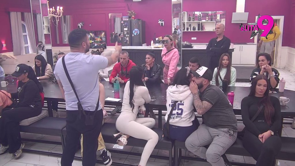 Ja ću ti uzeti dete! Asmin i Aneli u žestokoj borbi za starateljstvo nad Norom, Ahmićeva mu poručila: Maja će ti biti presudna na sudu! (VIDEO)