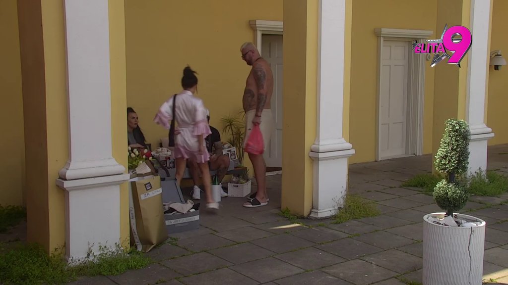 OVO JE HIT! Janjuš viri Staniji ispod ogrtača, kad ga je provalila - Dobrojevićka VRISNULA! (VIDEO)