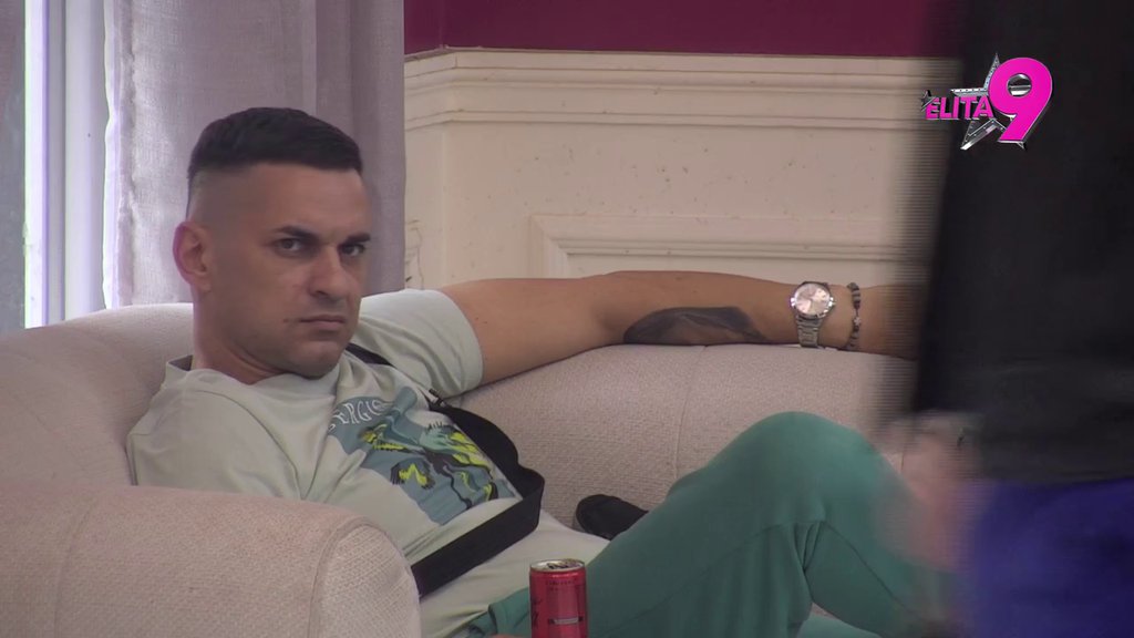 Misli da ga se plašim: Đukić naoštren na haos sa Bebicom, razvezao jezik i urnisao ga! (VIDEO)