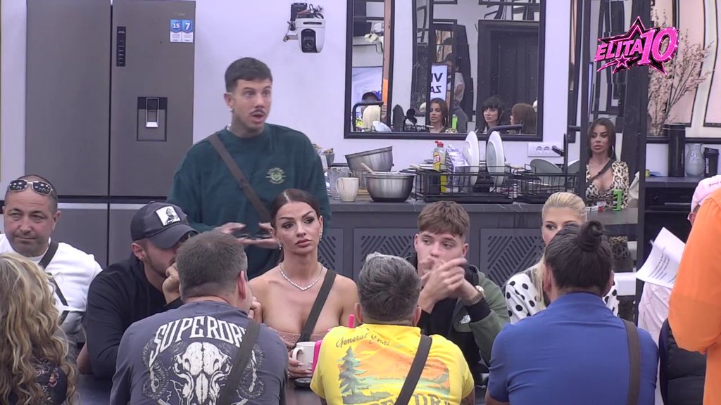 Ti si alergičan na pomen deteta: Aneli tvrdi da Đukić nije želeo ni da se obrati Nori, on pobesneo: Sad si se toga setila, jeftin si manipulator! (VIDEO)