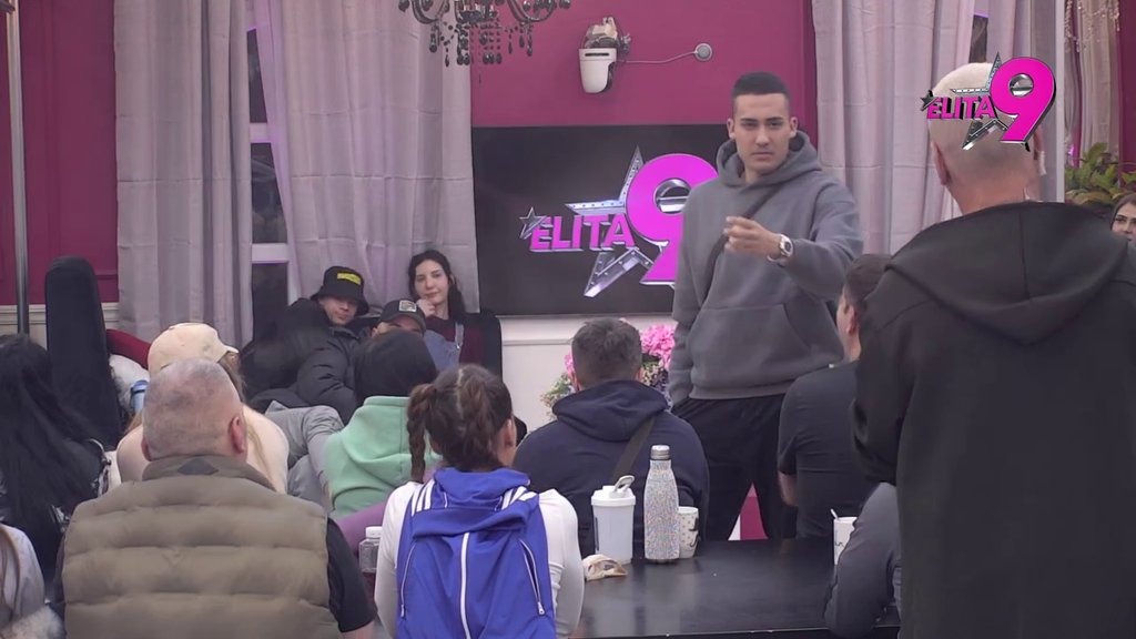 ONA JE ZGODNA, MLADA ŽENA: Murat očaran Teodorinom pojavom, ona priznala da ne bi bila sa njim, Bebica razvukao osmeh od uva do uva!