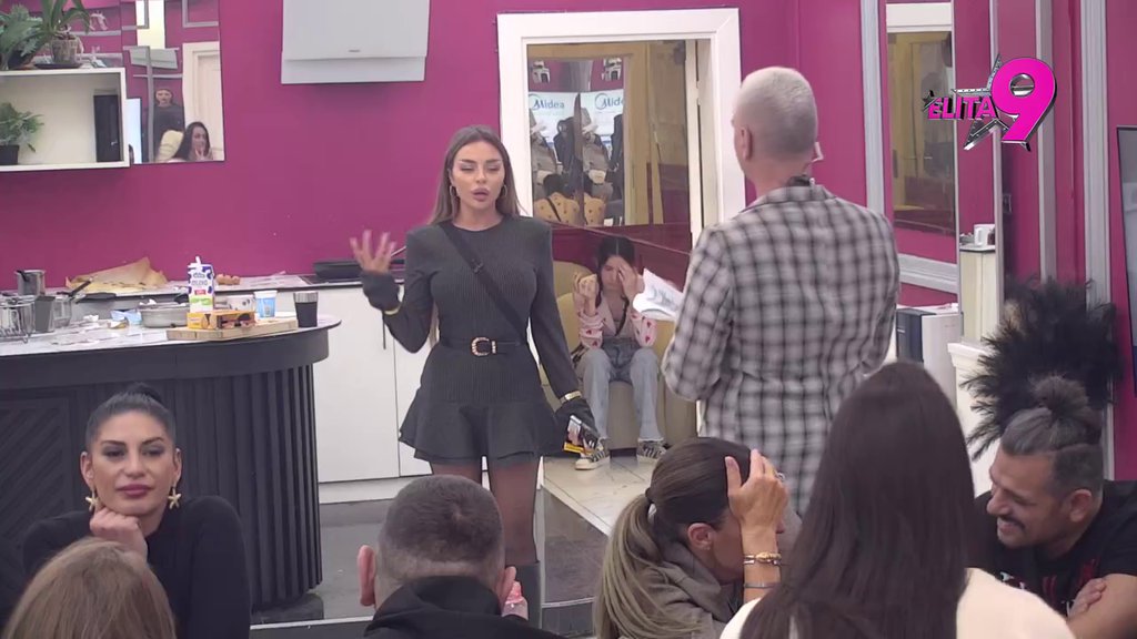 Promenila ploču: Aneli počela Baju od blata da pravi kad je shvatila koliki je Biljana folirant, Luka u šoku! (VIDEO)