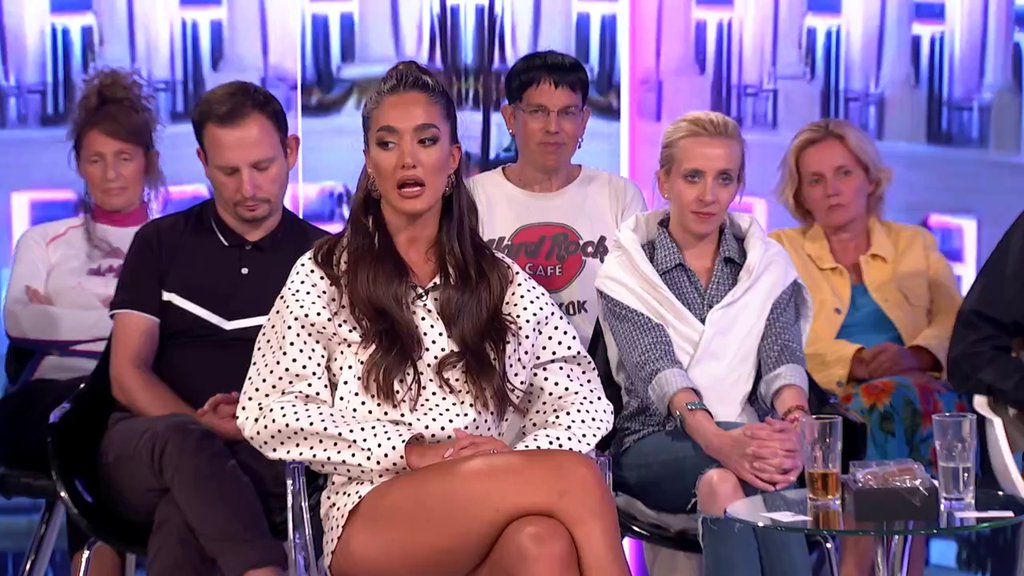 NE MOŽE NIŽE! Lepi Mića izazvao KARAMBOL u studiju, stavio Anđelu na svoje mesto: To ti nije TRAUMA, ti si se sama snimala i slala to (VIDEO)