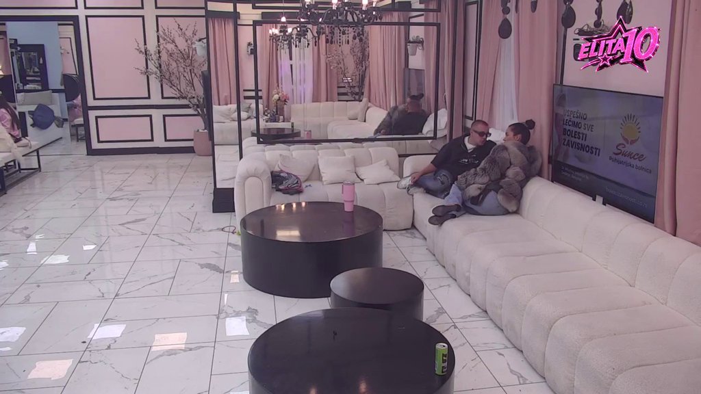 Šta to znači, da je tebe iskoristio za... Dača posavetovao Lauru da se smiri, pa priznao: Ja sam ga nagazio, pa su svi skrenuli pažnju (VIDEO)