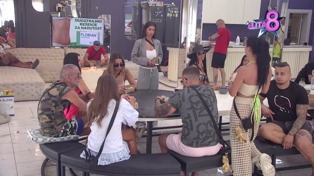 Sa onim psihičkim bolesnikom si bila MUTAVA PLOVKA: Sanja nastavlja da niže niske udarce, pokušala da ukanali Mimu, ali bezuspešno (VIDEO)