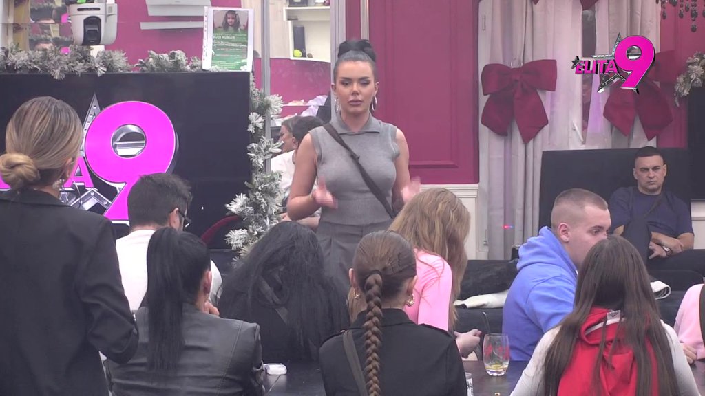 Razbucala lažno prijateljstvo očas posla: Mina Vrbaški razvezala jezik i unakazila Aneli i Maju! (VIDEO)