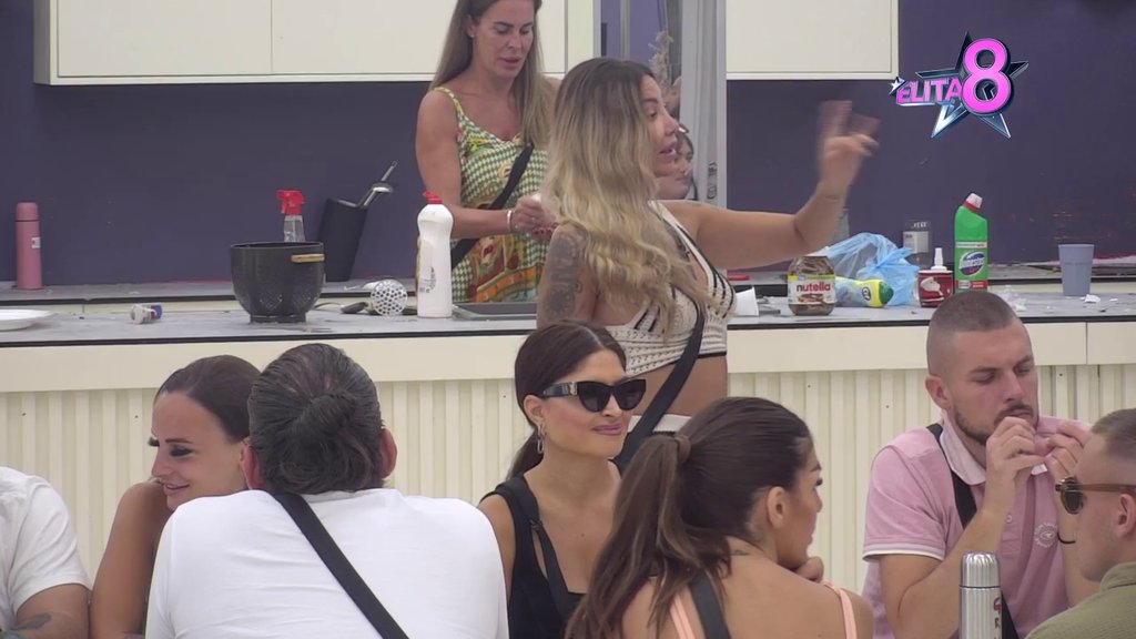 NORA JE BILA ASMINOVO SREDSTVO: Aneli ovim zadala Alibabi poslednji udarac, otkrila kako je proganjao! (VIDEO)