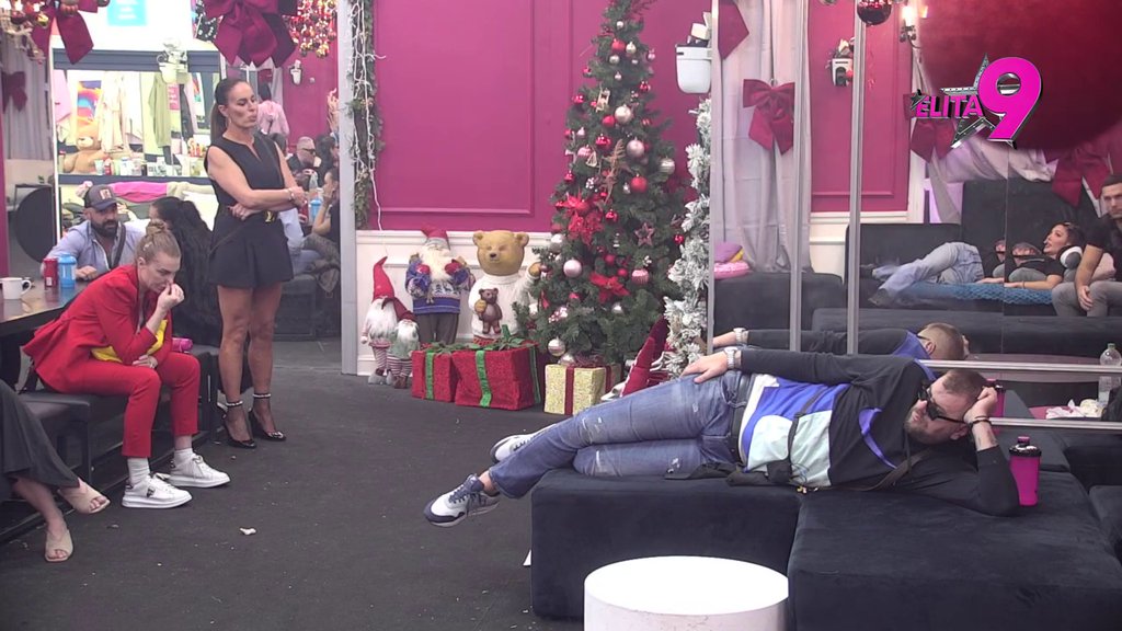 Ne može da veruje! Kačavenda i dalje ne shvata kada se nakačila Janjušu na grbaču, kako on kaže, pa progovorila o RASKOLU sa njim (VIDEO)