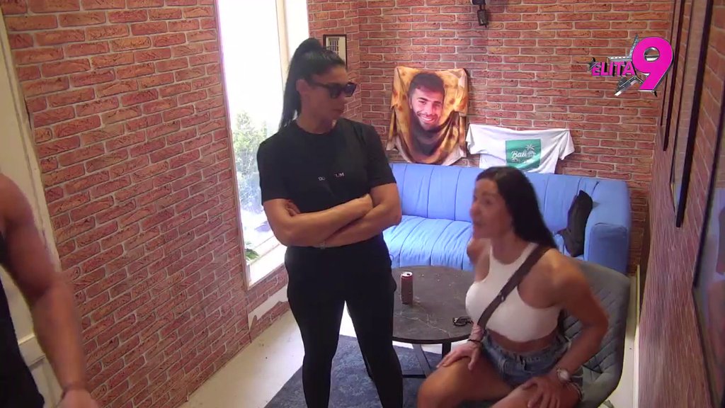 NOVA TURA NEGIRANJA: Dušica nastavlja da demantuje da je bila u istopolnom odnosu i radila MASAŽE SA ZAVRŠNICOM! (VIDEO)