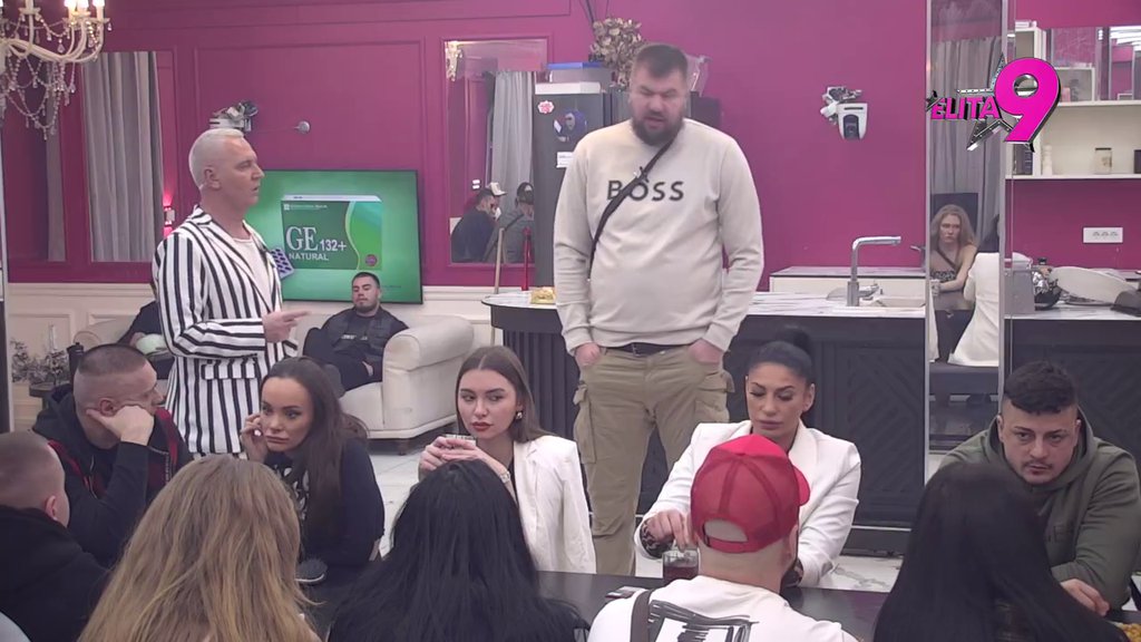 PONAŠANJE JOJ JE DNO DNA, OVO JE DEBAKL: Janjuš slasno osolio po Kačavendi nakon raskola njihovog prijateljstva, istakao da nije ljubomoran na njen odnos sa Mikijem, pa istakao: KADA SAM ZALJUBLJEN U NEKOG... (VIDEO)