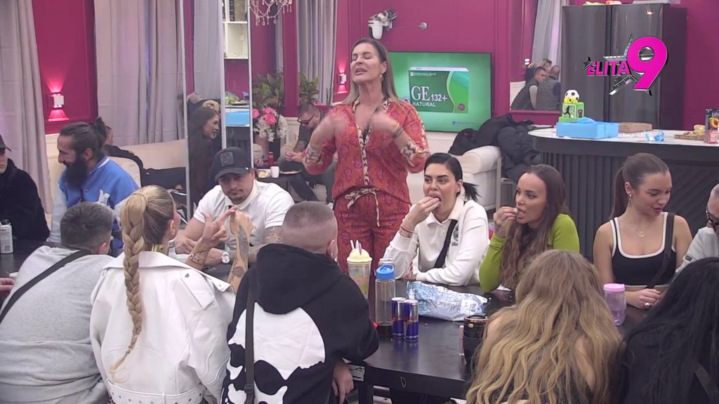 Vaško, smrdljušo, odmah bukiraj dve tablete za dan posle: Kačavenda vinula Asmina u nebesa, pa obrisala patos s Aneli Ahmić (VIDEO)