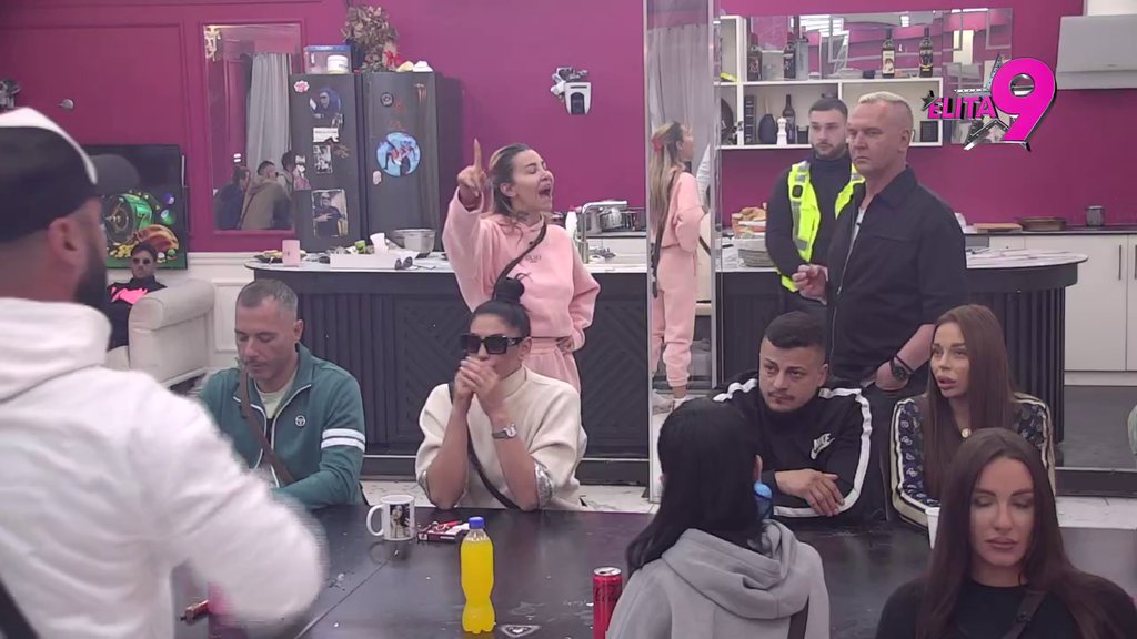 Prljavštine iz njihove veze i dalje ISPLIVAVAJU! Luka i Aneli nikad žešće ratuju preko crnog stola, TRAŽE I POLIGRAF! (VIDEO)