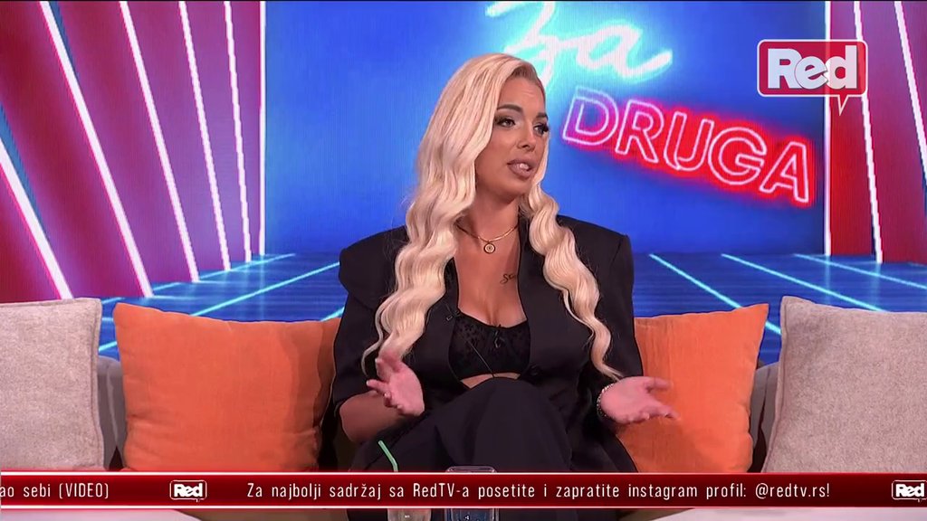 Isfrustrirana babuskara, nek vrati konju glavu: Lejdi Di razvezala jezik i brutalnim prozivkama unakazila Milenu Kačavendu, bukti rat! (VIDEO)