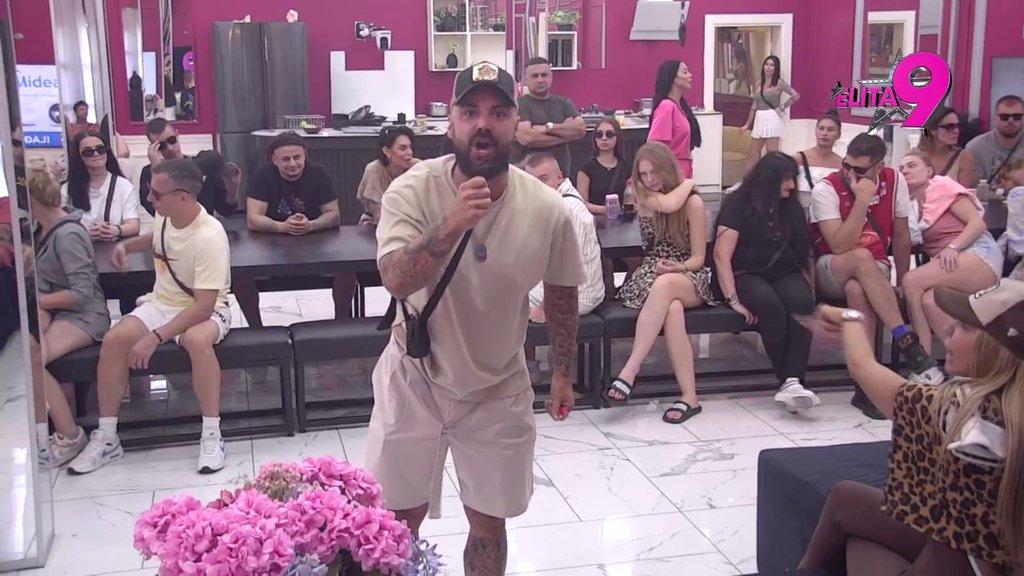 Kakva veza bre, ovo je raspad u najavi: Aneli obrnula igricu i marširala Luku zbog svog flerta sa Janjušem, on skočio kao oparen i krenuo da rešeta! (VIDEO)