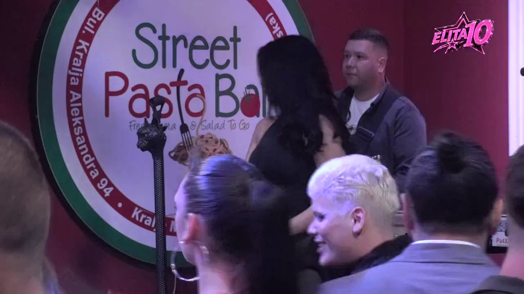 Sikter, sikter, baj, baj! Zorana Mićanović digla sve na noge, svojim hitom zakuvala atmosferu na žurki (VIDEO)