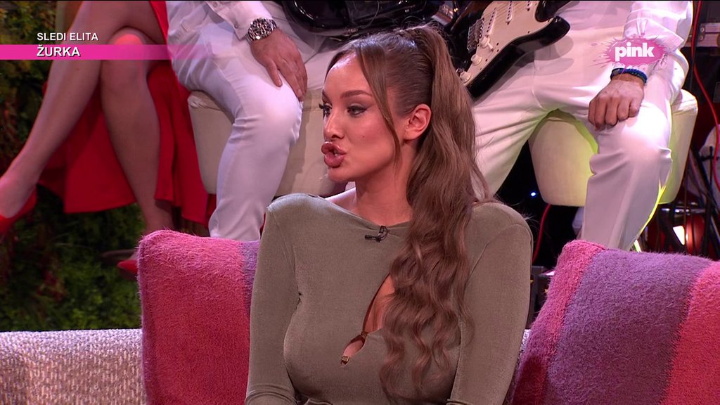 Jedva smo uspeli da nađemo karte, rođendan sam... Luna Đogani progovorila o PAKLU koji je prošla na Bliskom istoku, pa priznala: Otkad se saznalo da počinje rat...