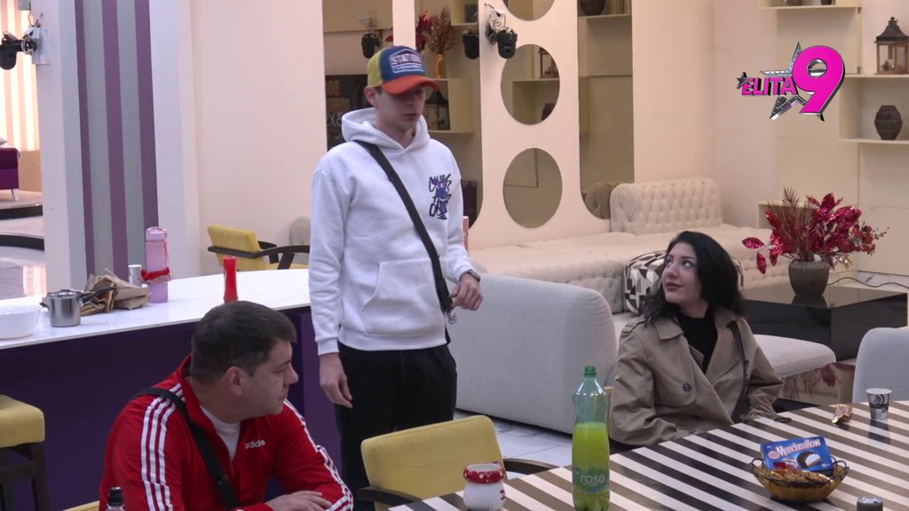 UŽIVAM, SA ZADOVOLJSTVOM GLEDAM KAKO SE BLAMIRAJU! Matora se sladi zbog Anđelove i Anitine propasti! (VIDEO)