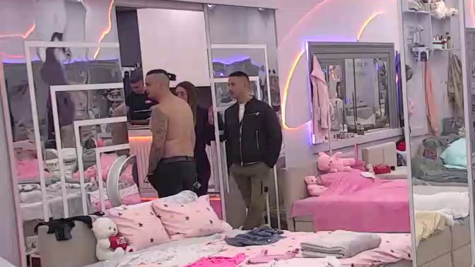 Zapušio joj usta: Slađa Poršelina udarila na Enu Čolić, Terza je brže-bolje isponižavao! (VIDEO)