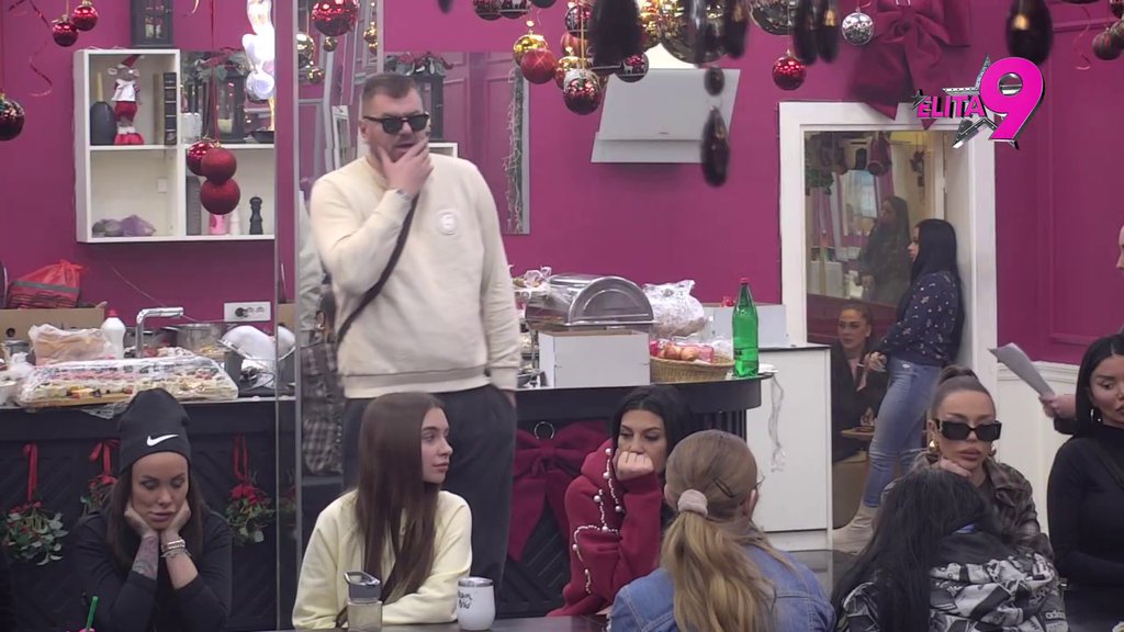 Karambol za stolom! Digla se kuka i motika na komentatore zbog Maje i Đukića, Marinkovićeva zaurlala na Asmina: Šta si uradio sramoto, obrukao si se za života?! (VIDEO)