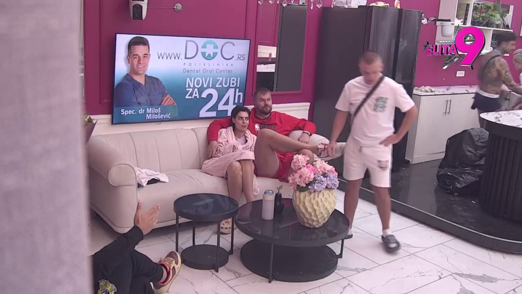 ESKALACIJA NEPRIJATNOSTI: Bora i Janjuš udruženim snagama nagovorili Radu da prizna Dači emocije, pa im se plan IZJALOVIO! (VIDEO)