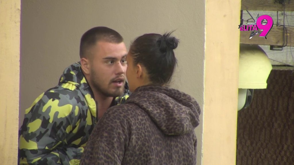 Iskoristio si me, a iza mene nisi stao kao muškarac: Mina ne prestaje da pravi haos jer je Viktor (19) neće za devojku! (VIDEO)