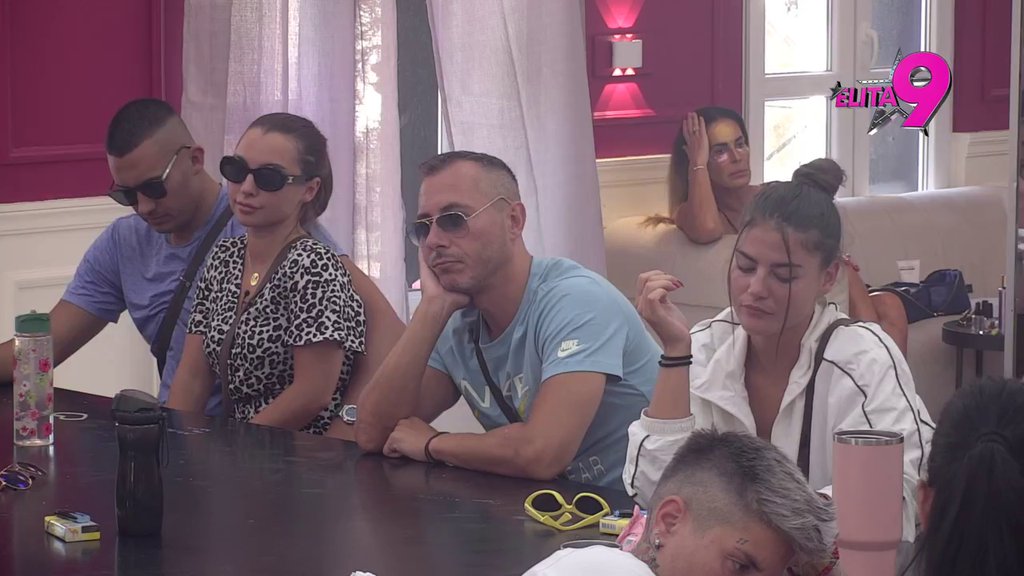Ona je u teškom stanju, pokazaću joj da sam joj prijatelj: Dačo na sve načine pokušava Mini da dokaže vernost, pa razotkrio Saru! (VIDEO)