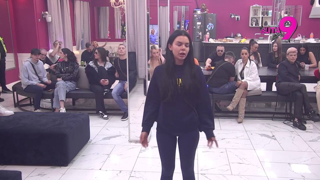 Ima takav rečnik čim tako priča... Anita progovorila o Biljaninom spominjanju 'bajadere', pa otkrila da li će je zbog toga TUŽITI (VIDEO)